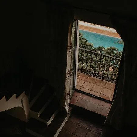 Hotel De Valdezufre Aracena
