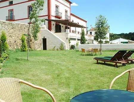 Hotel De Valdezufre 3*